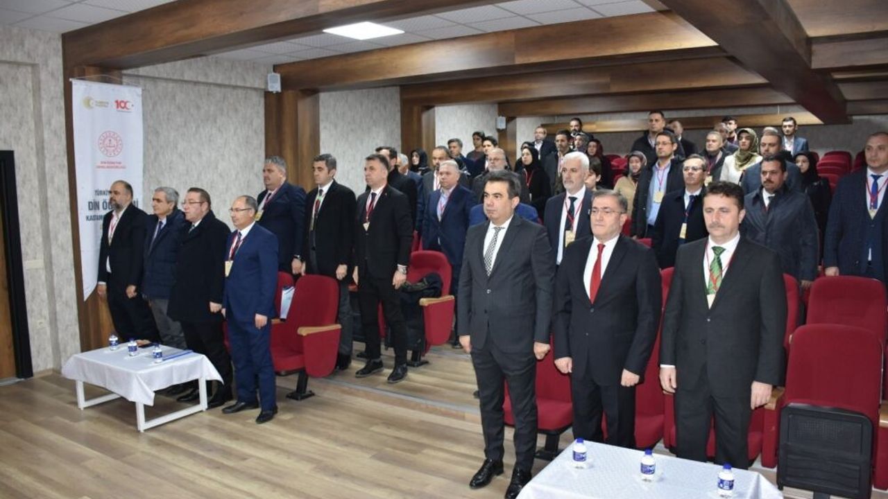 Kastamonu'da "Türkiye Yüzyılı Din Öğretimi İl Çalıştayı" düzenlendi