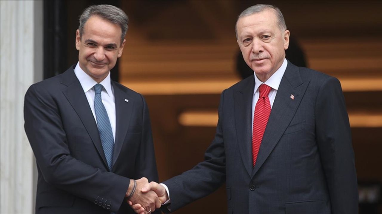 Komşu ülke başbakanı Miçotakis, Türkler için güzel bir haber verdi!