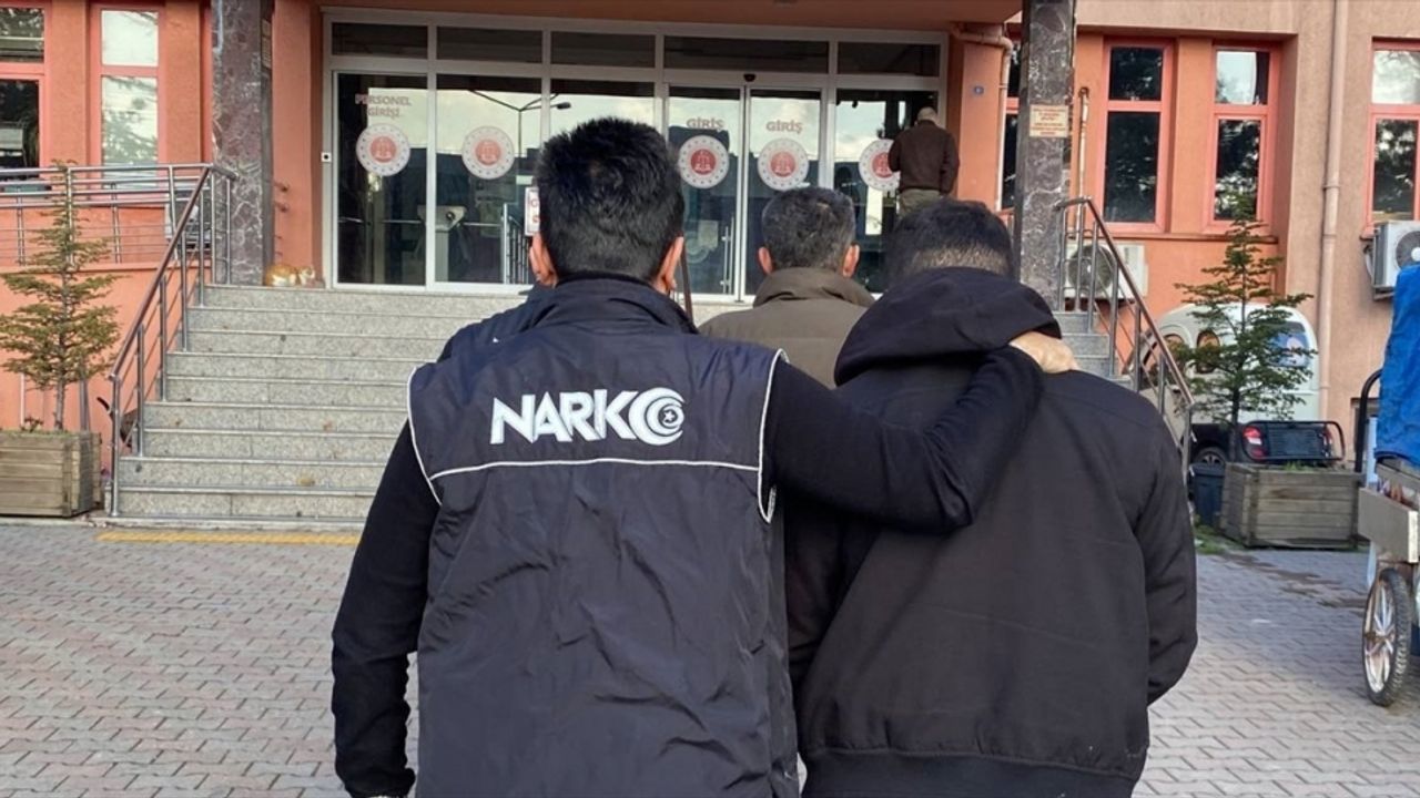 Karabük'te uyuşturucu operasyonunda 2 zanlı tutuklandı