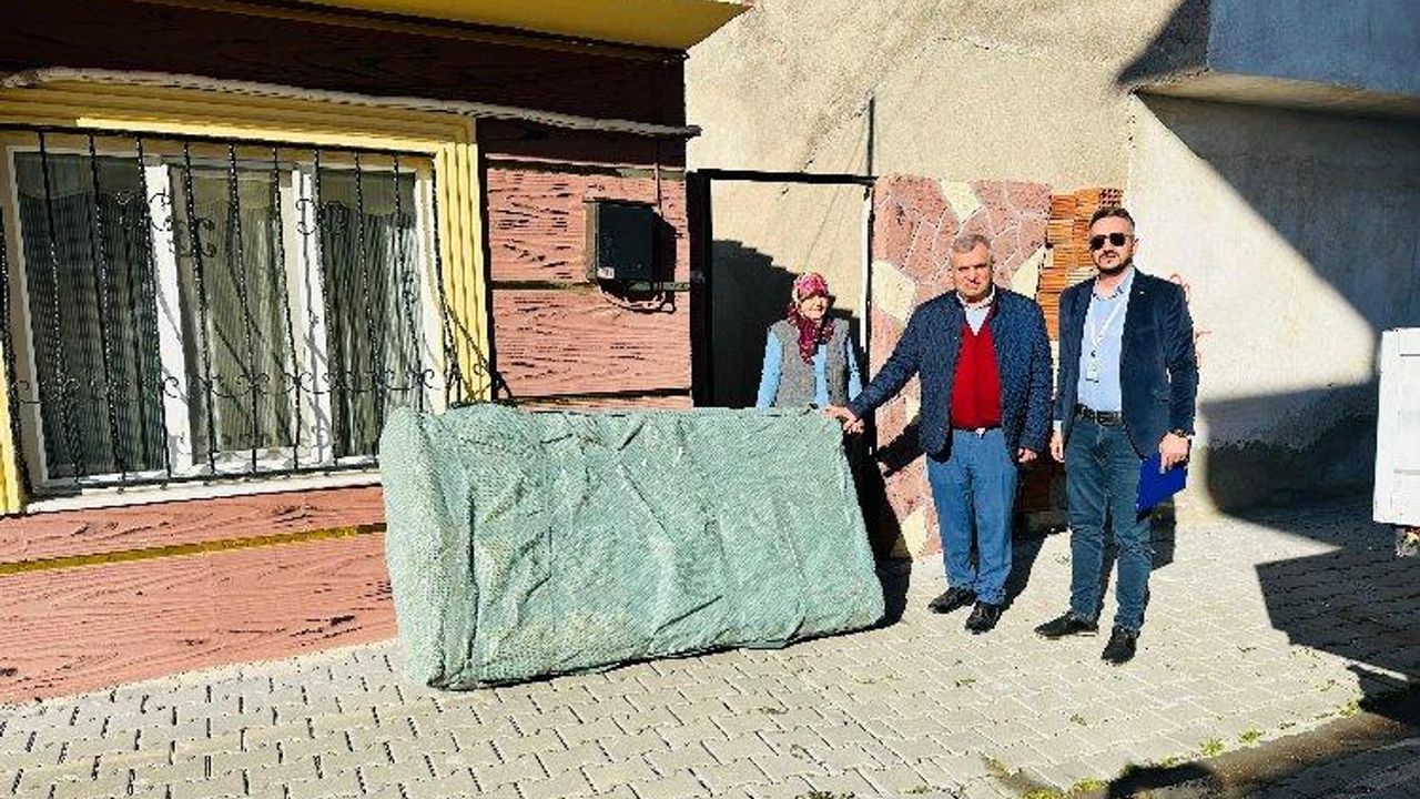 Manisa Büyükşehir Belediyesi’nden hasta yatağı desteği