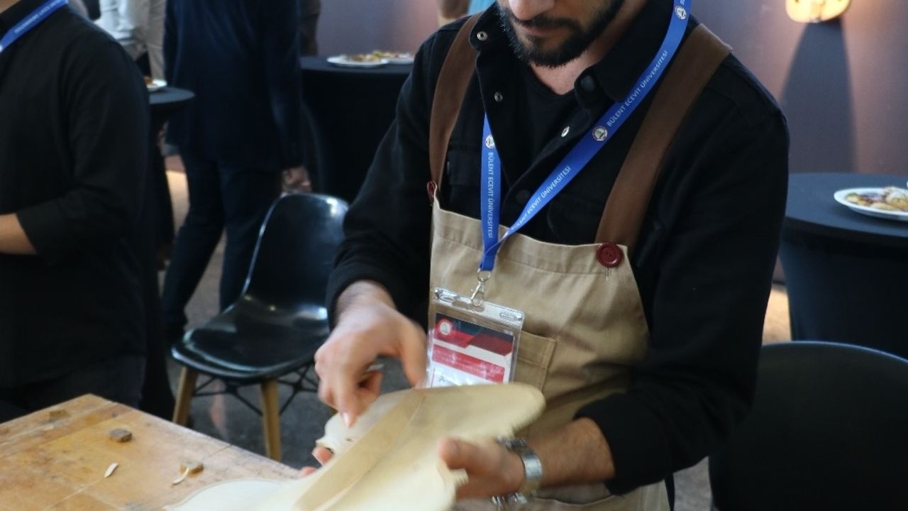 Zonguldak'ta "1. Uluslararası Çalgı Yapım Çalıştayı ve Sergisi" başladı