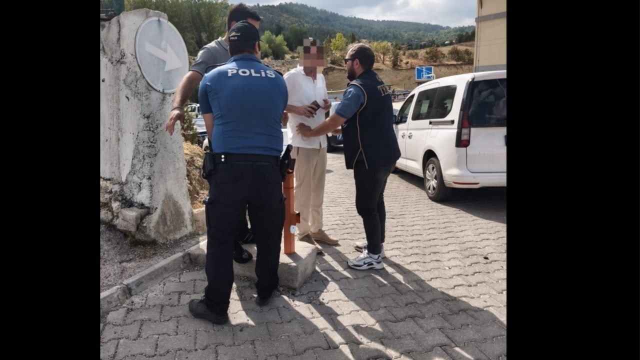 Okul önleri kontrolden geçti: Kastamonu’da 67 kişi sorgulandı