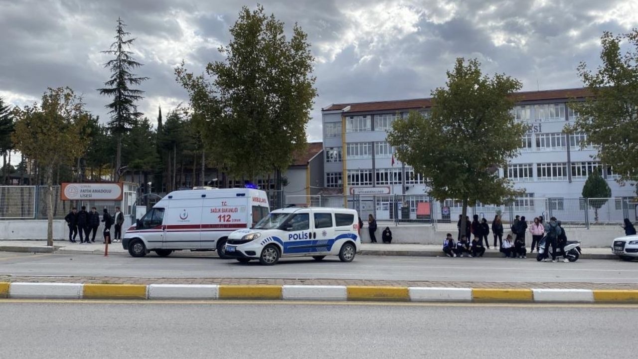 Çocuklar Arasında Çıkan Kavgada Kan Aktı: 1 Yaralı