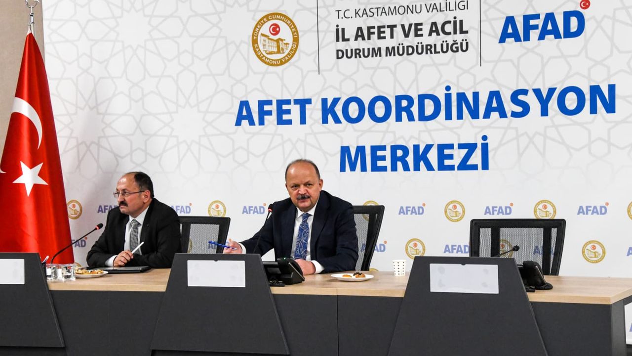 Kastamonu Valisi Dallı yalnız yaşayan yaşlılara dikkat çekti!