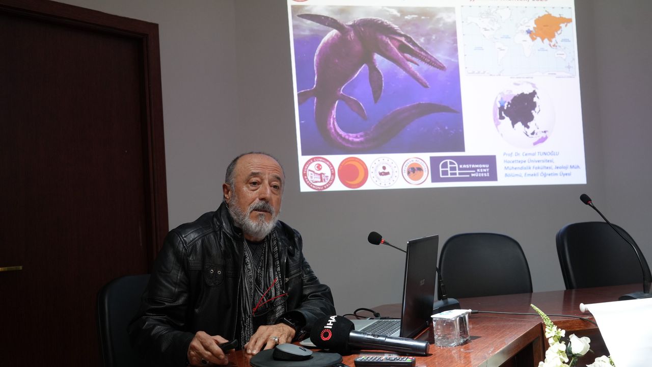 Kastamonu'da keşfedildi, 70 milyon yıllık 'denizlerin dinozoru'nu anlattı!