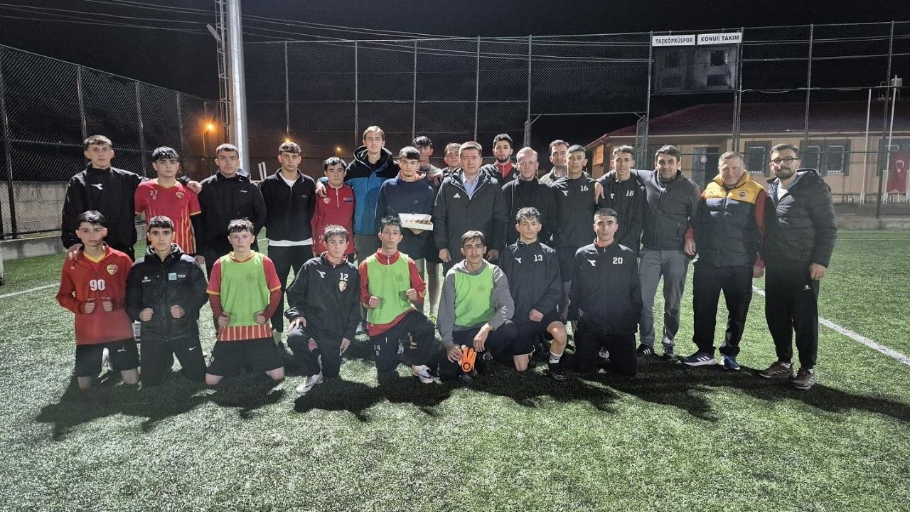 Taşköprüspor’a Moral Ziyareti: Başkan Aslan’dan Ahlak ve Centilmenlik Vurgusu