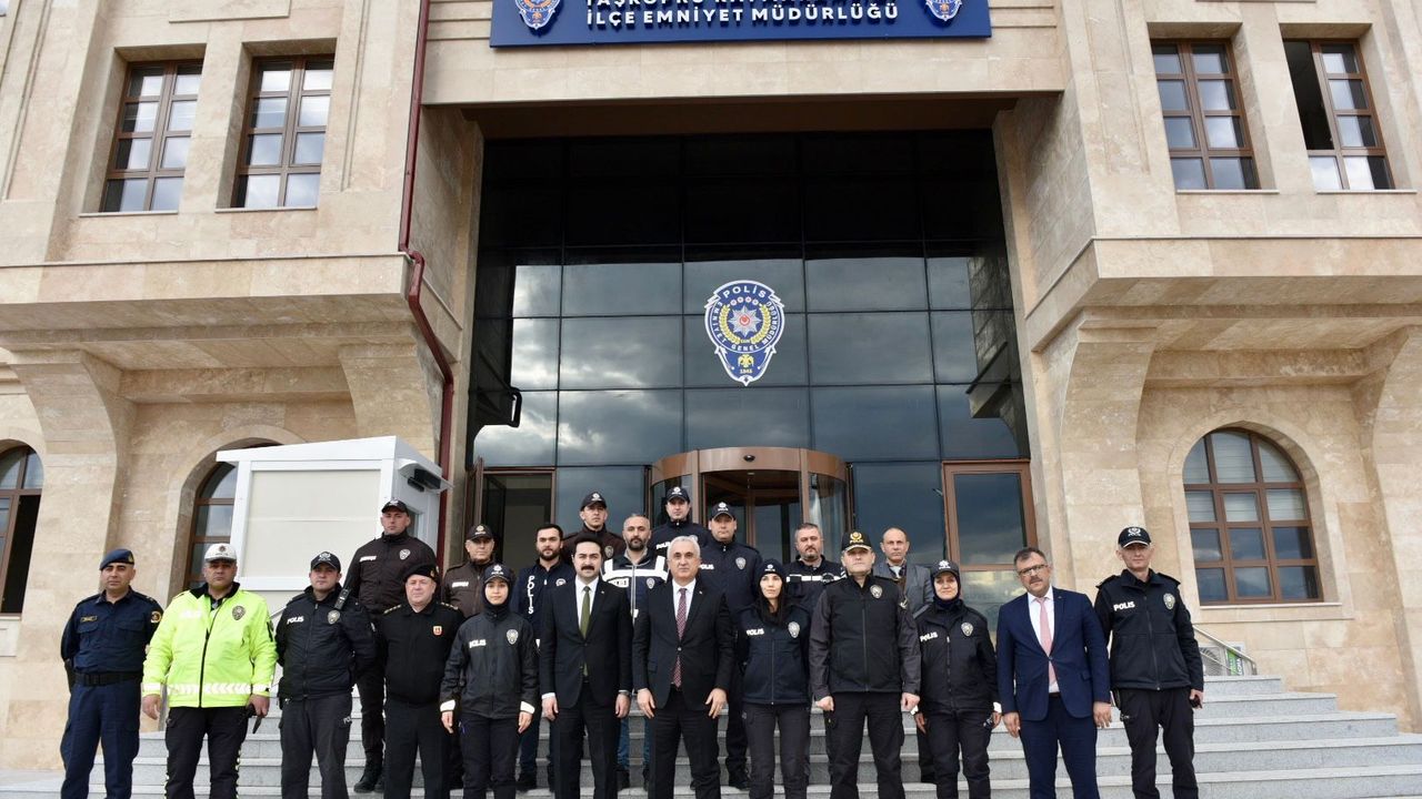 Vali Çakır, Yeni Emniyet Müdürlüğü binasını ziyaret etti