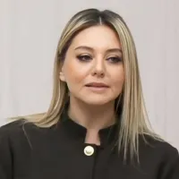 Serap Ekmekçi Kimdir?