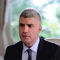 Özcan Deniz Kimdir?