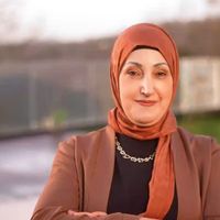 Hatice Özel kimdir?