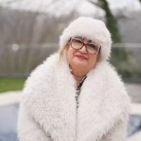 Sema Develioğlu Kimdir?