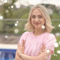 Zehra Varlı Kimdir?
