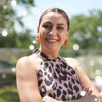 Aysel Demir Kimdir?