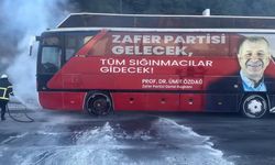 İlimize gelen Ümit Özdağ'ın seçim otobüsü yandı