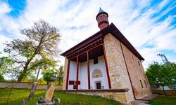 657 yıllık Mahmutbey Camii ziyaretçilerini bekliyor