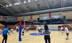 Bafra'da Cumhuriyet Kupası Voleybol Turnuvası başladı