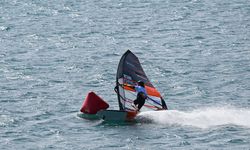 PWA Çocuklar ve Gençler Rüzgar Sörfü Dünya Kupası, Alaçatı'da  başladı