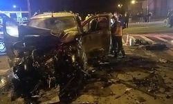 Zonguldak'ta iki otomobilin çarpıştığı kazada 1 kişi öldü, 2 kişi yaralandı