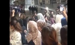 Kastamonu'da kızlar, asansör faciasını protesto etti