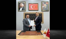 AK Parti'den belediye başkanlığına aday adaylığını açıkladı