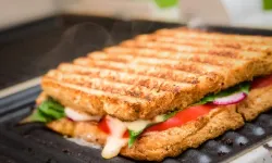 Rüyada tost makinesi görmek. Rüyanızda tost mu hazırlıyordunuz? Rüyanızda tost mu yiyordunuz?