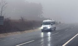 Sürücülere uyarı: Kastamonu'da sis görüş mesafesini düşürdü!