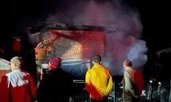 Kastamonu'da çıkan yangında 2 ev ve 30 hayvan kül oldu..!