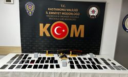 Kastamonu’da çok sayıda gümrük kaçağı cep telefonu ele geçirildi