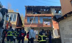 Zonguldak'ta bir binanın çatı katında çıkan yangın söndürüldü