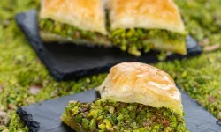 Rüyada baklava görmek. Rüyanızda baklava mı açıyordunuz? Rüyanızda baklava mı yiyordunuz?