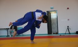 Kastamonu'da işitme engelli milli judocular, dünya şampiyonasından madalyalarla dönmek istiyor (Videolu Haber)