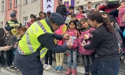 Karabük'te ilkokul öğrencilerine trafik eğitimi verildi