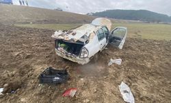 Mudurnu'da kaza yapan otomobildeki karı koca yaralandı