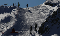 Ilgaz Dağı'ndaki Yurduntepe, bölgenin en uzun pistiyle kayakseverlerin tercihi oldu..!