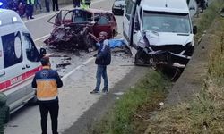 Ordu’da feci kaza: Otomobil ile minibüs çarpıştı: 2 ölü, 1 yaralı