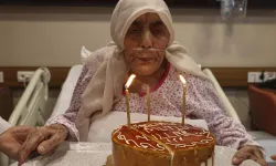 111 yaşındaki nine, azraile kafa tuttuyor: Birçok kez kefeni yırttı!