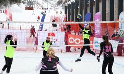 Erzurum'da düzenlenen Üniversiteler Arası Türkiye Kar Voleybolu Şampiyonası tamamlandı