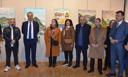 Trabzon'da "Doğa Hikayeleri" adlı resim sergisi açıldı