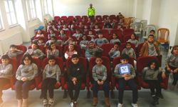 Kastamonu'da ilkokul öğrencilerine 'Trafik dedektifleri' eğitimi verildi