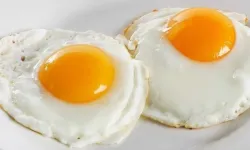 Her gün yumurta mı yiyorsunuz? Zararını bilseydiniz yemezdiniz!
