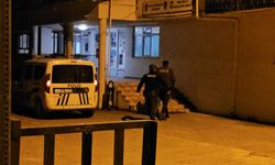 Kastamonu'da rehine operasyonu: Bir kişiyi silahla rehin alan şüpheli tutuklandı (Video Haber)