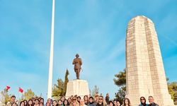 Asarcıklı öğrenciler Çanakkale'de şehitlikleri gezdi