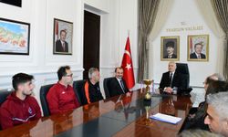 Trabzon Valisi Yıldırım, Türkiye Liseler Arası Okul Sporları Futbol şampiyonu takımı kabul etti