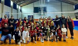 Taşköprüspor Kadın Voleybol Takımı Şampiyonluğa Motive!