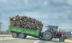 Taşköprü'de karşıya geçmek isteyen traktörün römorku çıktı!