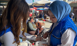 Taşköprü'nün gönüllü gençleri, Kadınlar Günü'nü çay ikramıyla kutladı!