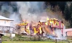 Kastamonu'da yangın dehşeti! Alevlere teslim olan 3 katlı ev kül oldu (VİDEO HABER)