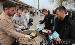 İnebolu'da bayram pilavı dağıtıldı