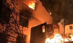 Kastamonu'da yangın: 2 ev küle döndü!