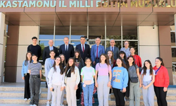 Makedonya’lı öğrenciler Kastamonu İl Milli Eğitim Müdürü Gümüş’ü ziyaret etti